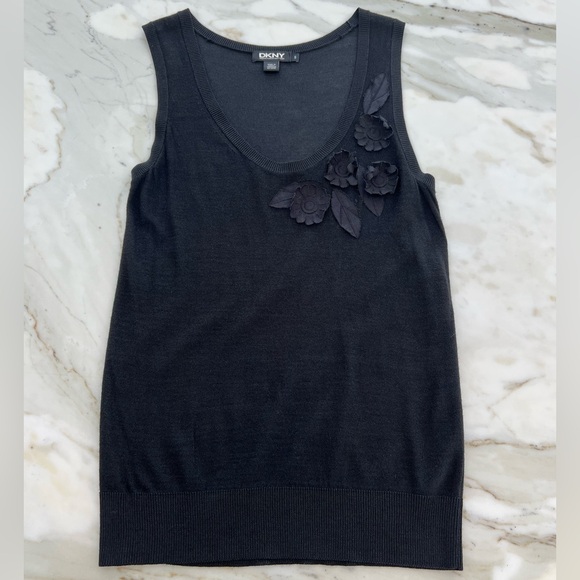 DKNY BLACK LINEN FLORAL APPLIQUÉ KNIT TOP SIZE S - Picture 11 of 16